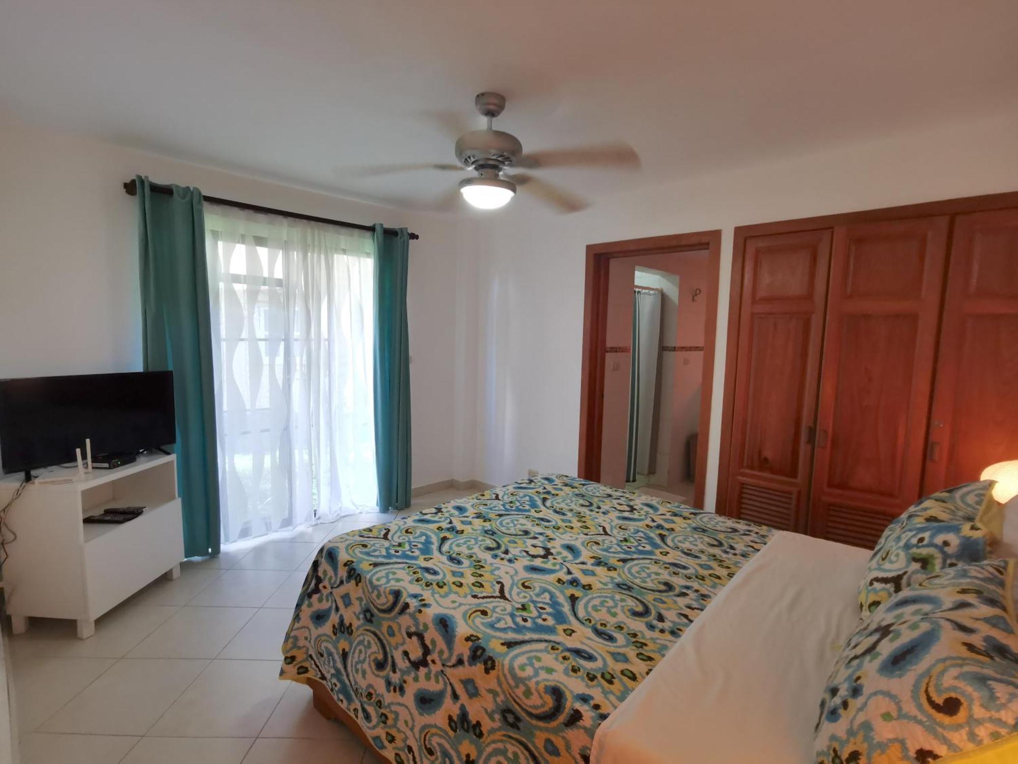 Tropical Villas At Los Corales Beach - Caribbean Rentals Fzco 푼타 카나 객실 사진