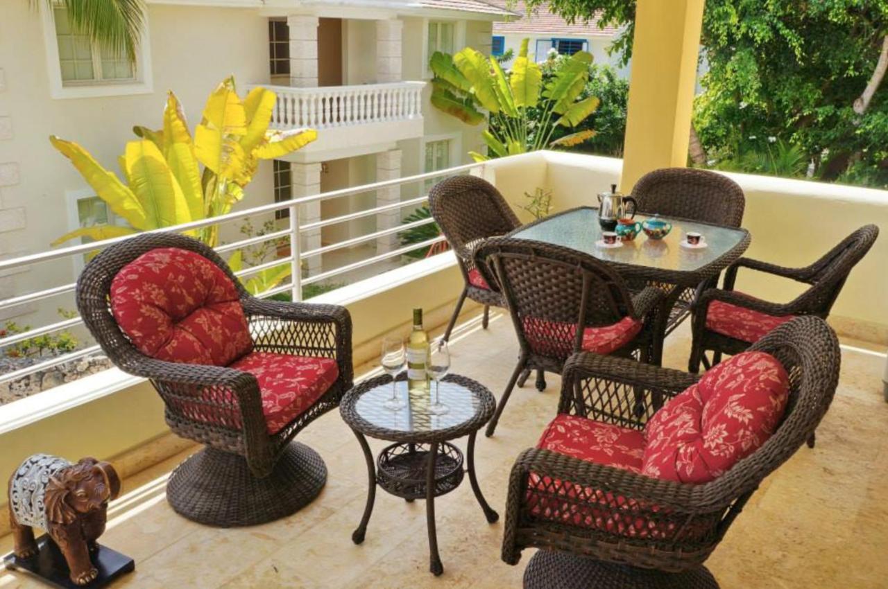 Tropical Villas At Los Corales Beach - Caribbean Rentals Fzco 푼타 카나 외부 사진